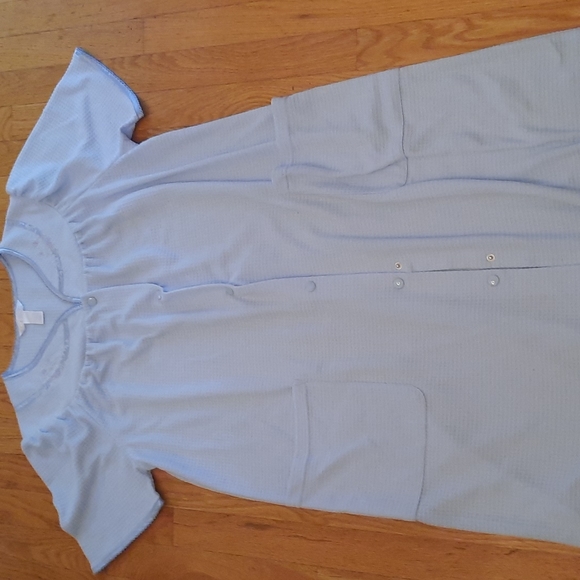 Adonna Snap Ront Robe Adonna | Intimates & Sleepwear | Nwot Sz L Robe Sleepwear Nightgown ...